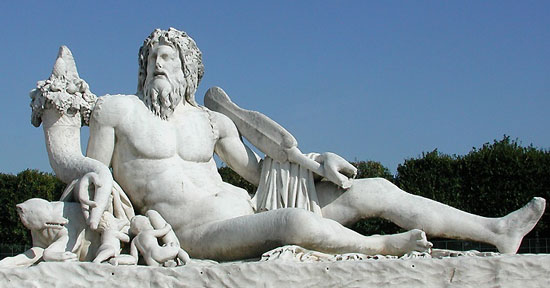 Pierre Bourdict,
Le Tibre (1690).
Groupe en marbre,
H. 1,62, L. 3,17, P. 1, 32 m.
(tat actuel). Jardin des Tuileries.