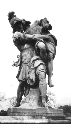 Pierre Le Pautre,
ne portant son pre Anchise (1716).
Groupe en marbre, H. 2,64 m.
Jardin des Tuileries.
Photo Atget, 1912, cl. Monuments historiques