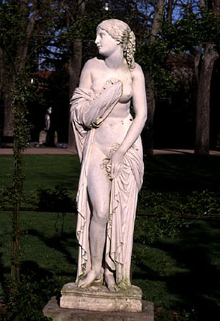 James Pradier,
Le Printemps (Flore, Chloris), 1849.
Moulage en rside.
Jardin des Plantes, Toulouse.